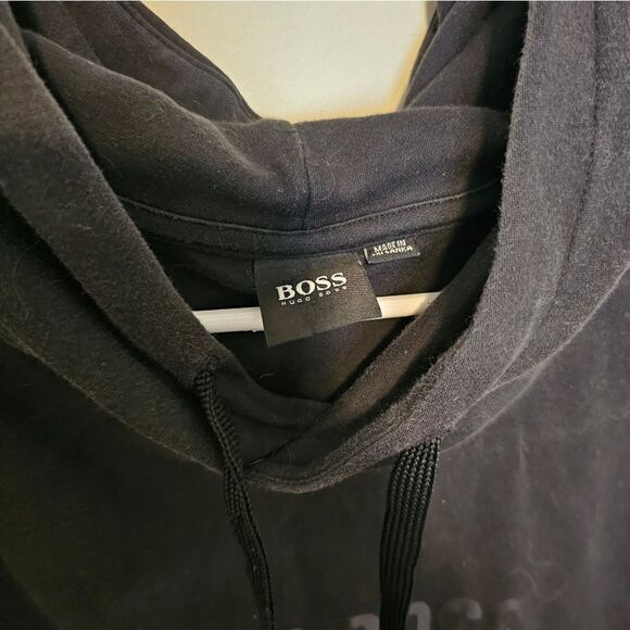 Black Hugo Boss Hoodie Tee Shirt lightweight - Picture 3 of 4